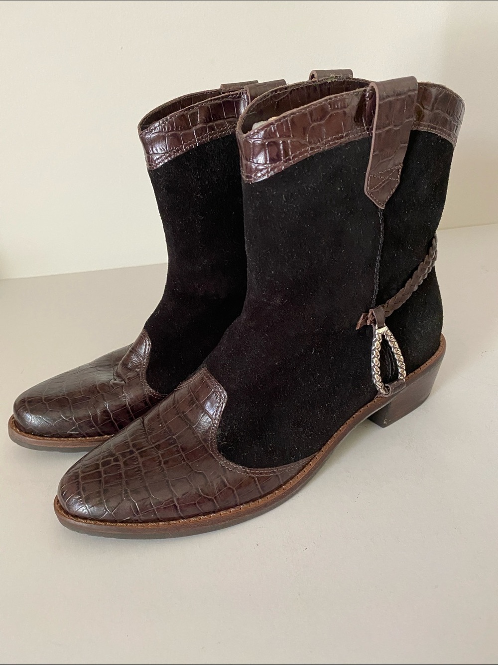 Brighton Women's Dark Bown and Medium Brown Western Ankle Boots Size 7-1/2 M
